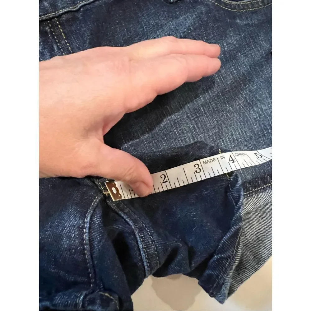Gap Maternity Jean Shorts side stretch 6 - Picture 6 of 11